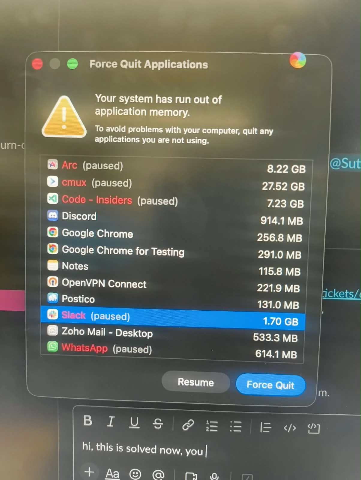 The force quit window: "Your system has run out of application memory", cmux (paused) at 27.52 GB